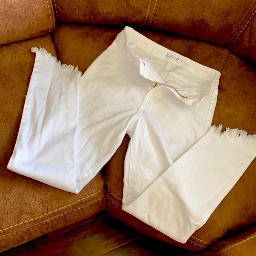 Cello White Assymetrical Hem - sz 3